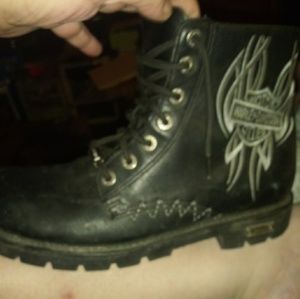 Womans Harley Davidson boots